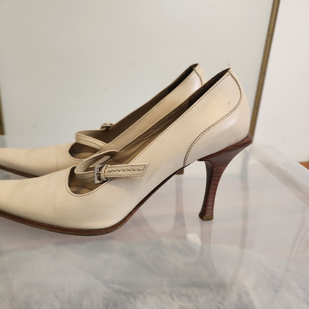 VIA SPIGA - Cream/Off White Mary Jane Heels